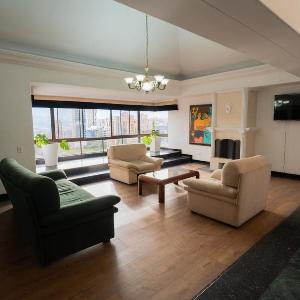 Apartamento amplio en El Poblado cerca de Provenza
