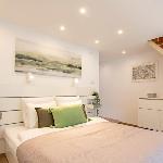 Central Quiet Home at River 