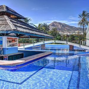Apartment with Sea View in Benalbeach