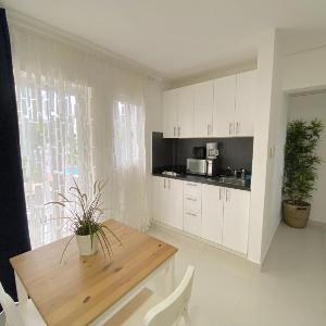 condo loscorales beach