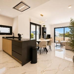 Amanecer: Pool & Terrace