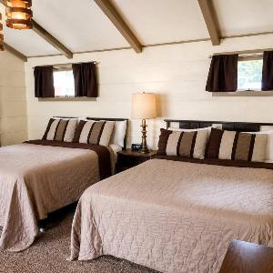 Room 14-2 Queen SuiteWoodland Motor Lodge