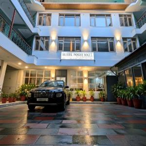 Hotel Posh I Mall