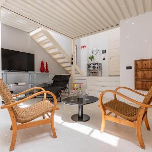 Industrial White Loft by Wonderful Italy