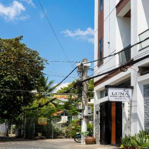 LUNA House