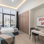 Free housekeeping visits during your stay - StayShort - Minutes to Downtown - Sleek Meydan Apartment with Balcony - Sleeps 4
