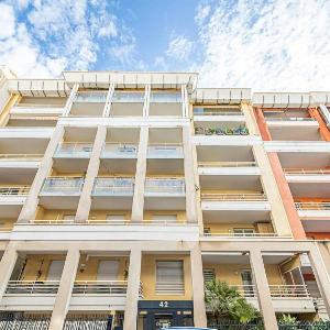 Appartement avec terrasse-jardin au centre de Nice