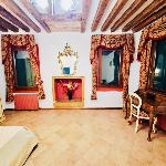 Venezia Baroque Charm