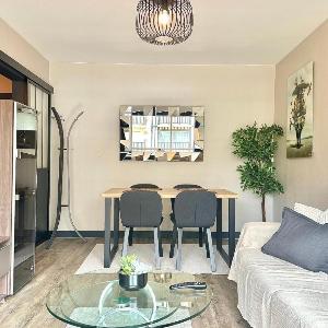 Apartment with balcony in the heart of Deauville