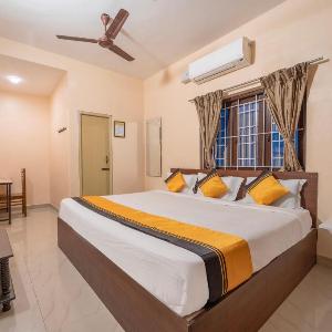 Itsy Hotels Everest Grand
