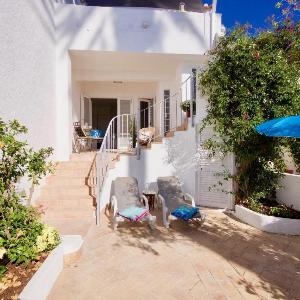 Townhouse near the sea with plenty of sunlight