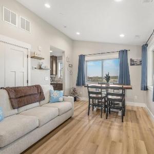 VICTOR TRAVERSE: Condo Skiing Trails Snowmobiling Teton Mtns Grand Targhee
