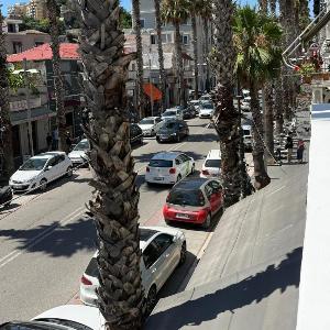 Star Apartment 2- Spacious in the heart of Durres
