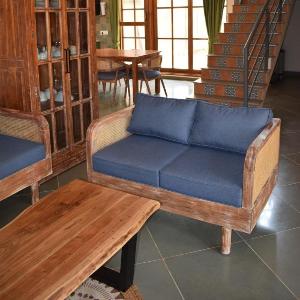 Peaceful Farm Retreat with Private Farm Stay!