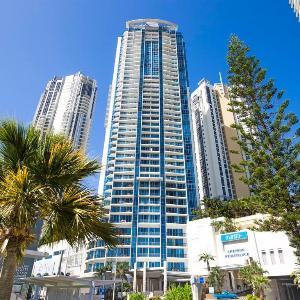 Chevron Renaissance Private Apartments - Q Stay