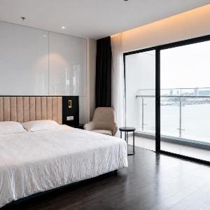 Modern Sapphire Studio Hạ Long Sea View & Fireworks