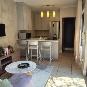 Cozy 2 Bedroom Cottage