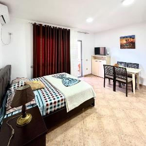 City Center Comfort Studio