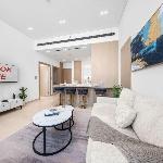 Free housekeeping visits during your stay - StayShort - 1BR in Jumeirah Village Circle for 4 with Balcony Dubai 