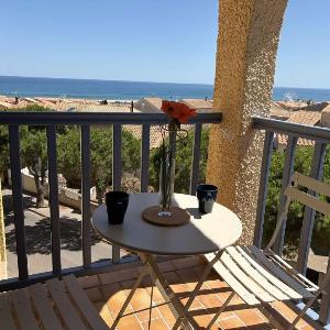 SP570-A1011 Appartement 2 pièces balcon SAINT PIERRE LA MER