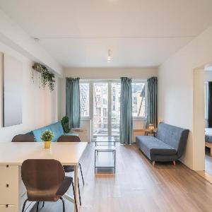 Antwerp bright apartment stay