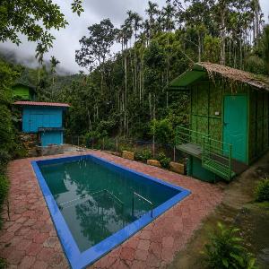 WildCliff pool huts