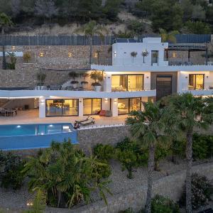 Villa El Rincon Del Olivo by Abahana Luxe