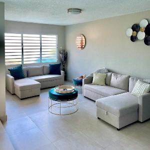 Modern 4BR Oasis