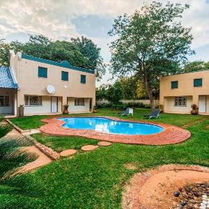 Guest Paradise Lodge
