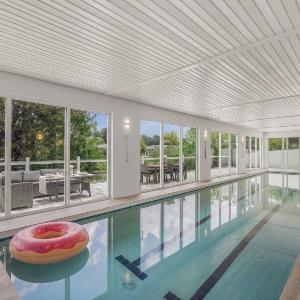 Siesta Swim House