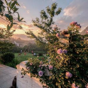 Inshan Mountain Boutique Lodge Near Zhangjiajie National Forest Park South Gate With Garden Mountain Views Traditional Chinese Residence Style Quiet Retreats For Travelers Seeking Nature And Seclusion