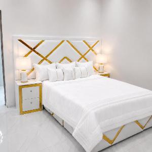 Private Suite with Swimming Pool