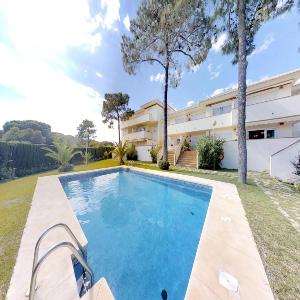 Cozy Elviria Beachside Apartment