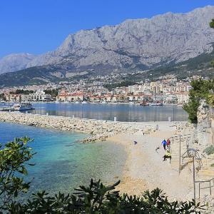 Apartments with parking space Makarska - 27490