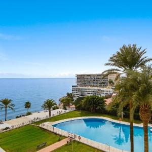 Azure Horizon - Luxury Sea View