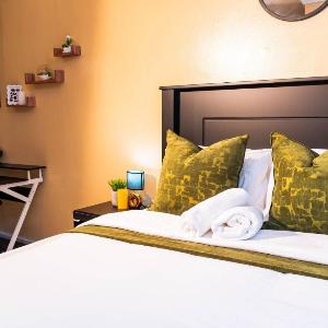 Stylish Cozy Apartment in Sandton