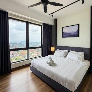 Chic 2BR Family Stay Near Jonker St