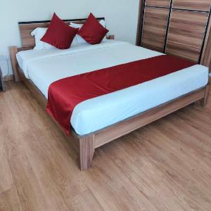 Greenmont Hotel & Apartment