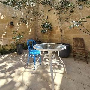 Studio in a traditional guest house with private yard and shared roof terrace GOTWN1-8
