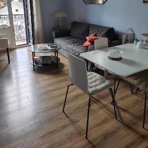 Appartamento confortevole con vista sulla piazza