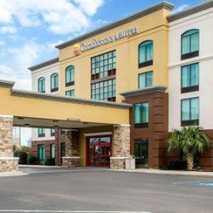 Hotels near Grand Magnolia Ballroom Pascagoula - Comfort Inn & Suites Biloxi-D'Iberville