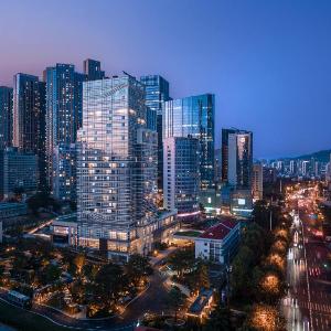 Qingdao Yihai Garden Hotel (May Fourth Square)