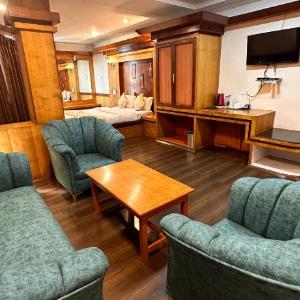 Hotel Gajraj