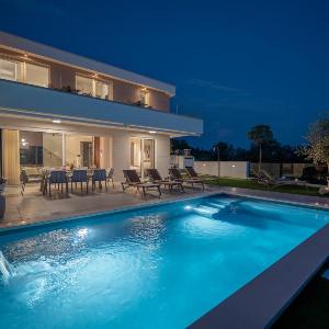 Pool Villas Pastura