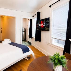 The Studio at Hotel Olive - Capitol Hill
