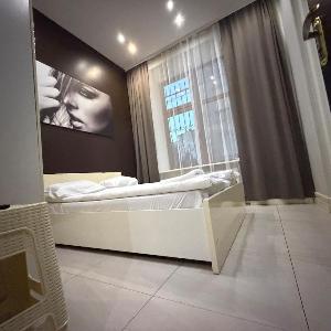Noir Residence by Key&Stay
