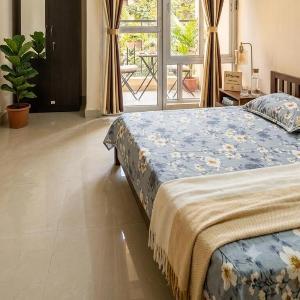 1bedroom in 2bhk Apartment Royal Plaza Golf city