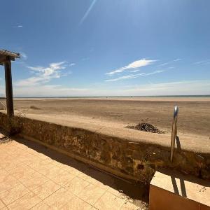 House in front of the sea and nature of Fleury