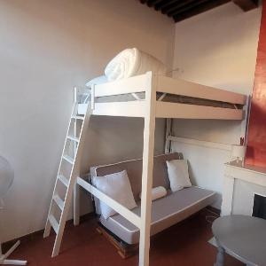 Lovely studio in the Remparts