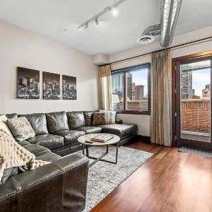Chic Loft Heart of RiNo Walk to Everything